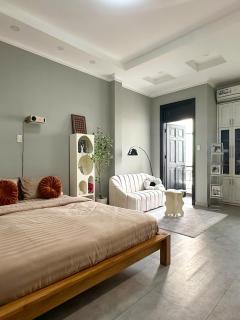 Ben Thanh Stay - Steps to Nguyen Hue Walking Street - 5