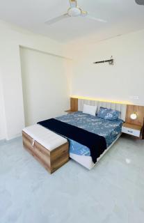 Sky High Luxury Penthouse - 6