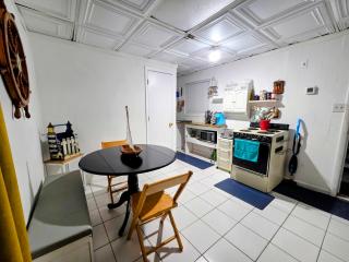 Coastal Retreat by TPA & Stadium - 4