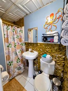 Coastal Retreat by TPA & Stadium - 9