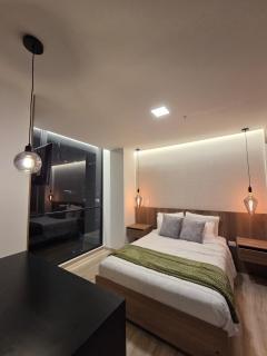 Exclusivo estudio en Quito Coworking , Gimnasio y Jacuzzi - 1