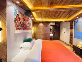 Phoenix Fuyuan Villa Riverside Hotel - 8