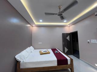 VV Guest House & Rooms - 3