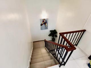 Spacious 4BR Corner with Pool Table - 6