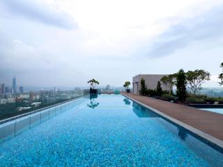 Riveria City KL Sentral by Sky Pool Minshuku - 7