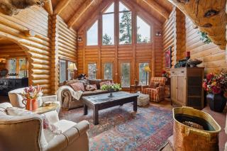 Rare Ultra-Luxury Torreon Log Cabin - 6