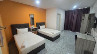 Pusat Belia Antarabangsa - 1