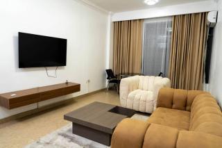 JuliRose Hotel and Suites - 9