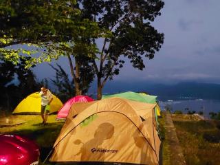 Enjoy Sunrise Pacitan Camping Ground - 4