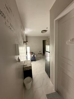 1BR Condo with balcony near MOA,Parqal,Solaire - 4