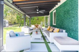 Urban Escape Haven - 6