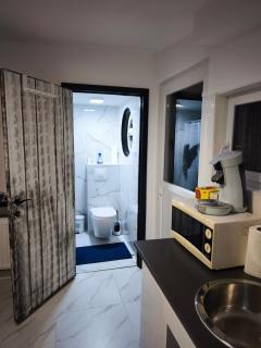 Modern lux studio 2 - 8