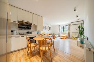 Tonight Homestay West Nanjing Road Shanghai Jiafa Building - 2