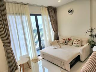 Pool view Elegant Apartment - 7