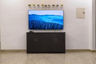 Spacious 3BHK in Jubilee Hills Near Film Nagar - 9