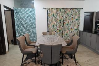 Spacious 3BHK in Jubilee Hills Near Film Nagar - 2