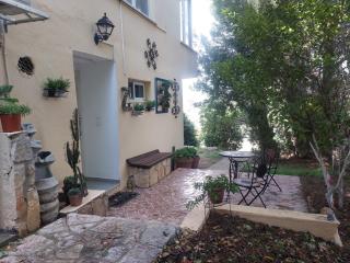 הבית ליד הבוסתן דירה לזוג - 9