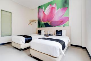 Collection O Hotel Promenade Cihampelas - 1