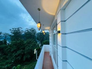 Adams Peak Lake Resort - 1