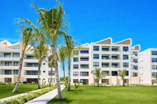 Luxe 2BR at The Beach w Private Artificial Beach - Punta Cana - 3