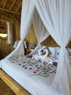 Sunrise hill bamboo house - 3