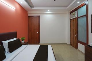Hotel O Noida Stays - 2