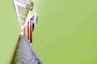 OYO Life 93061 Kost Vicky Syariah - 8