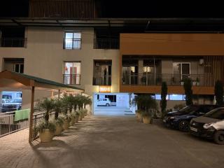 CDS Private Homestay - 3 BHK Family, Couples Apartments - 1
