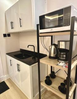 Luxury room and lounge, smart access - 3