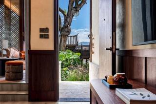 The King’s View Hotel-Chinese Courtyard Garden（The Lion Hill Branch）& (Western+Chinese) Breakfast,Afternoon Tea & Cocktail Bar,English Speaking Staff，Pick Up Service - 7