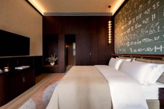 The King’s View Hotel-Chinese Courtyard Garden（The Lion Hill Branch）& (Western+Chinese) Breakfast,Afternoon Tea & Cocktail Bar,English Speaking Staff，Pick Up Service - 3