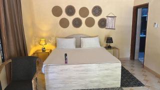 Heidis Beach Villa - 9