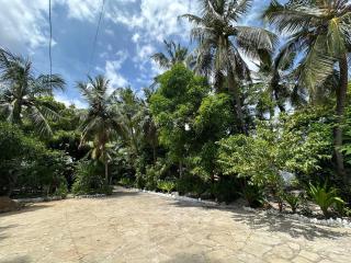 Heidis Beach Villa - 8