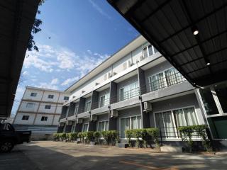 B2 Nakhon Sawan Boutique & Budget Hotel - 6