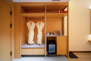 Phoenix Nest Theme Hotel - 4