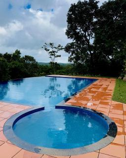 Banasura Cradle Premium Pool Resort - 3