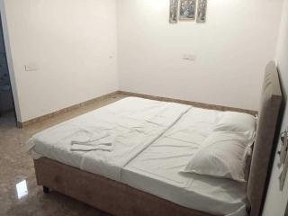 Hotel O Sua Road Crossway Ludhiana Formerly White Solitaire - 2