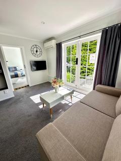 Lemon Tree Apartment Tawa - 4