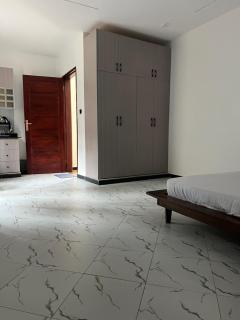 Luxe Studio Bahai Road - 3