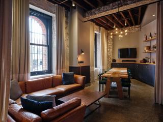 Hotel Woolstore 1888, Sydney - Handwritten Collection - 4