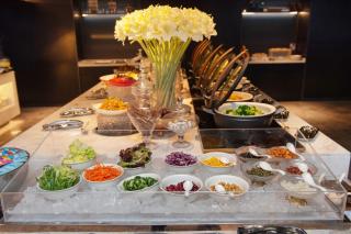 Novotel Living Yunnan Dianchi Times - 9