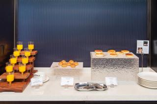 Novotel Living Yunnan Dianchi Times - 8