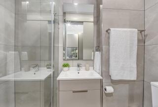 Luxury Executive Studio - 358 One Rosebank - 7