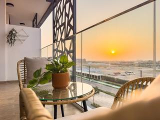 Cozy & Fully Equipped 1BR with Big Balcony - Masdar City, next to the Airport - 7