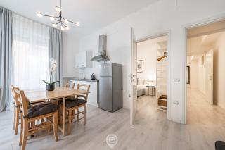 Garibaldi Central Apartment - 8