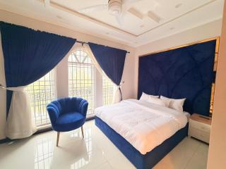 Green Cottage F-8 - 7