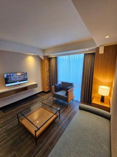 The Henry Glass House Clark - 6