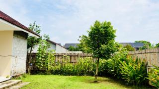 Charming Purisani 4BR House with Garden in Sleman Yogyakarta by Le Ciel Hospitality - 7