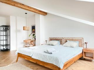 Premium Jacuzzi with Air conditioning, Main Square Cracow - 0