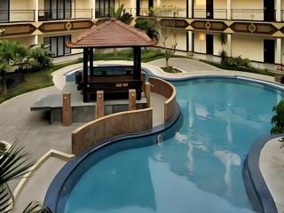 Yusro Hotel Restaurant & Convention - 3